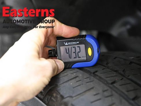 Used 2023 Jeep Wrangler Unlimited Sahara w/ Cold Weather Group image 29