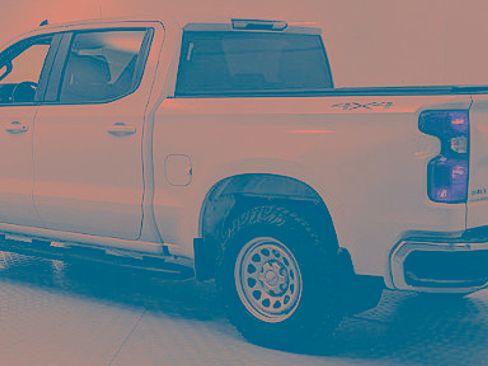 Used 2023 Chevrolet Silverado 1500 LT image 4