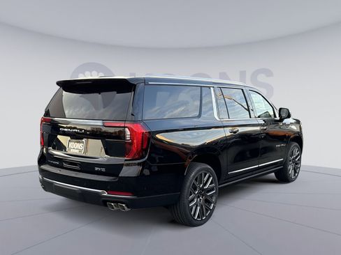 New 2026 GMC Yukon XL Denali Ultimate image 7