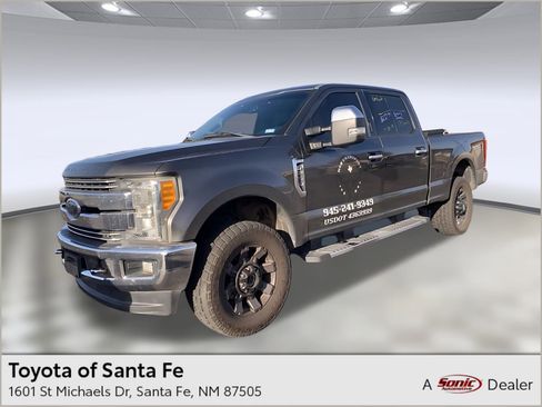 Used 2017 Ford F250 Lariat w/ Chrome Package image 1