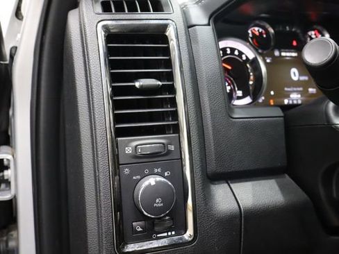 Used 2018 RAM 2500 Laramie w/ Sport Appearance Group image 20