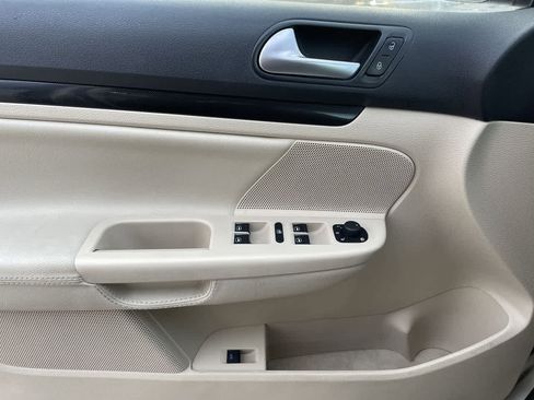 Used 2013 Volkswagen Jetta TDI image 28