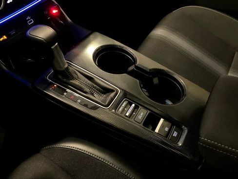 Used 2024 Honda Civic Sport image 17