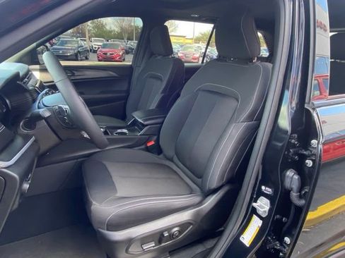 Used 2025 Jeep Grand Cherokee Laredo X w/ Luxury Tech Group I image 14