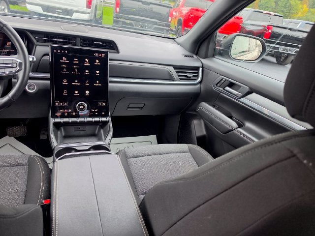Used 2025 GMC Terrain Elevation AWD/4WD image 14