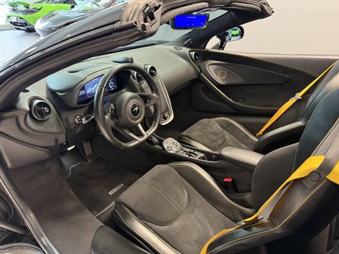 Used 2019 McLaren 570S image 15