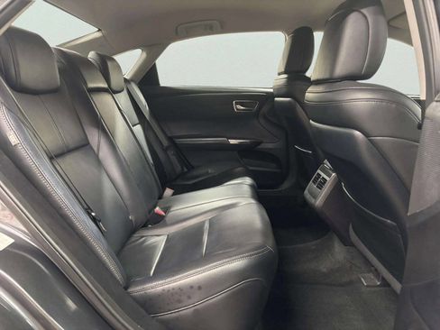 Used 2018 Toyota Avalon XLE image 17