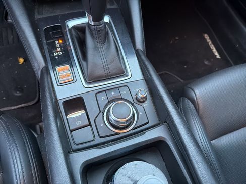 Used 2016 MAZDA MAZDA6 Touring image 17