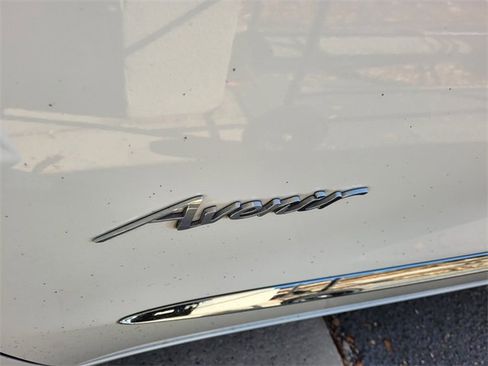 Used 2022 Buick Enclave Avenir w/ Avenir Technology Package image 3