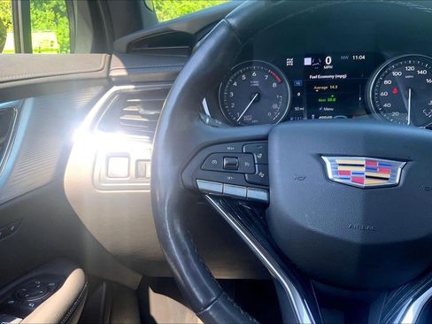 Certified 2023 Cadillac XT6 Premium Luxury w/ Technology Package AWD/4WD image 19