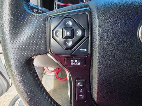 Used 2015 Toyota 4Runner TRD Pro AWD/4WD image 18