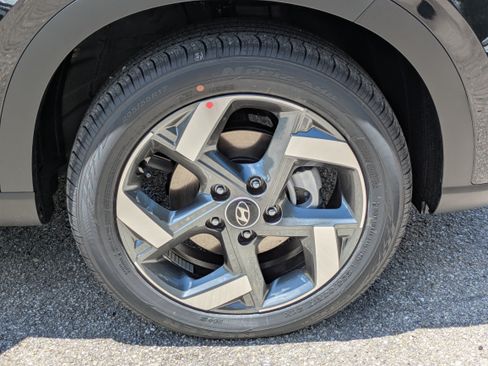 New 2026 Hyundai Venue SEL FWD image 11