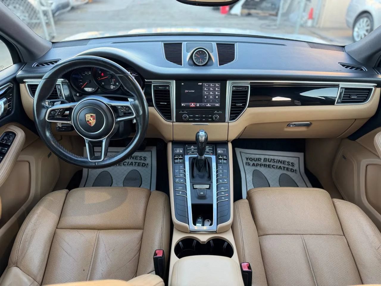 Used 2017 Porsche Macan AWD/4WD image 36