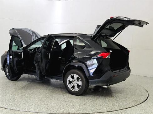 Used 2024 Toyota RAV4 XLE FWD image 11