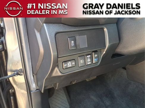 Used 2021 Toyota Tacoma TRD Sport w/ Technology Package AWD/4WD image 13