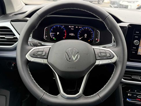 New 2026 Volkswagen Taos SEL image 10