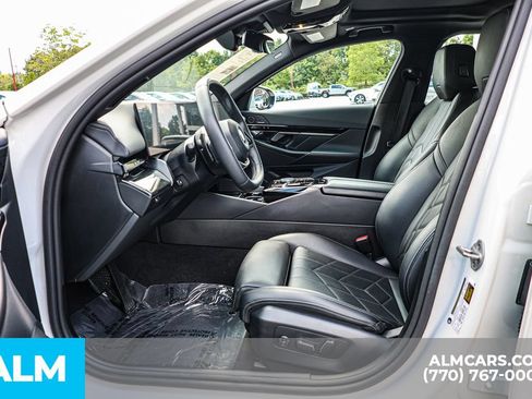 Used 2026 BMW 530i RWD image 17