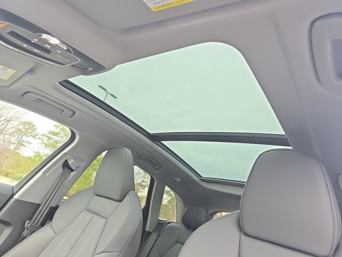 New 2025 Audi Q5 Premium Plus image 28