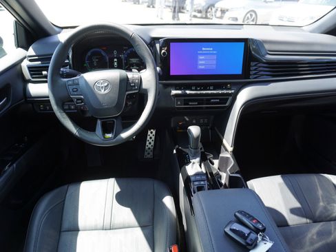 Used 2025 Toyota Camry XSE FWD image 2
