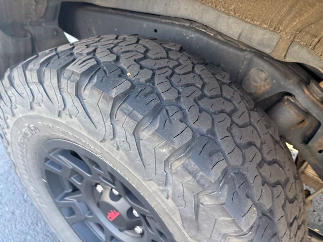 Used 2020 Toyota 4Runner TRD Off-Road Premium AWD/4WD image 7