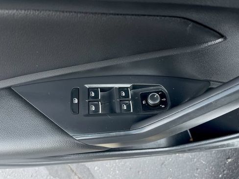 Used 2021 Volkswagen Jetta SE FWD image 15
