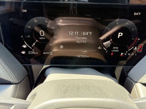 Used 2025 GMC Yukon Denali AWD/4WD image 7