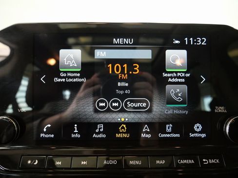 Used 2023 Nissan Pathfinder Platinum w/ Cargo Package image 17