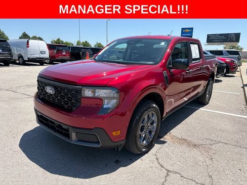 Used 2025 Ford Maverick XLT w/ XLT Luxury Package FWD image 2