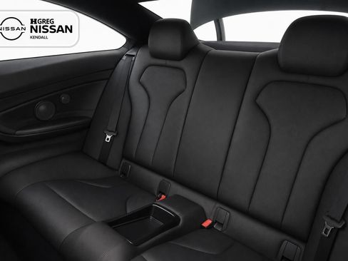 Used 2018 BMW M4 Coupe RWD image 13