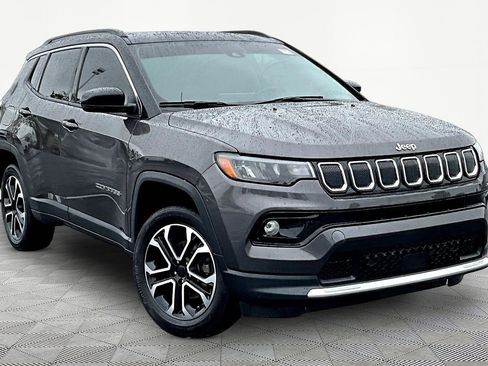 Used 2022 Jeep Compass Limited w/ Sun and Sound Group AWD/4WD image 3