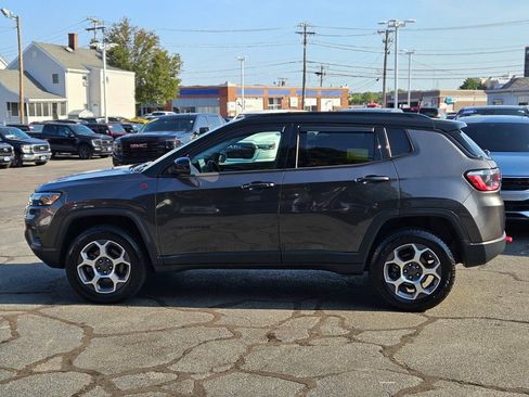 Used 2022 Jeep Compass Trailhawk w/ Trailhawk Convenience Group image 2