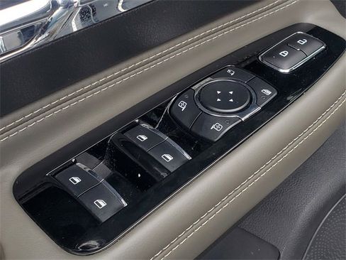 Certified 2023 Lincoln Corsair FWD w/ Equipment Group 101A image 9