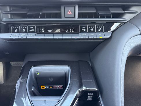 New 2026 Toyota Crown Signia AWD/4WD image 26