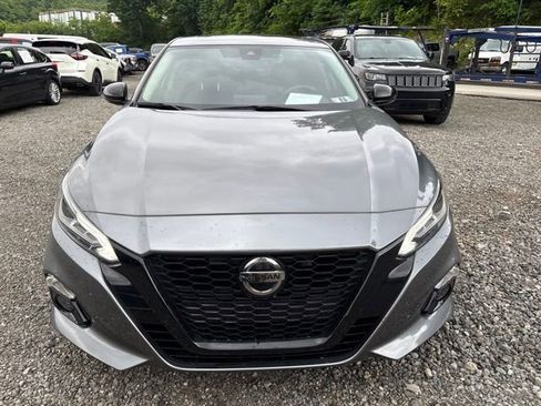 Certified 2022 Nissan Altima 2.5 SR w/ Midnight Edition Package AWD/4WD image 8