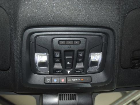 Used 2025 GMC Sierra 1500 AT4 w/ AT4 Premium Package AWD/4WD image 52