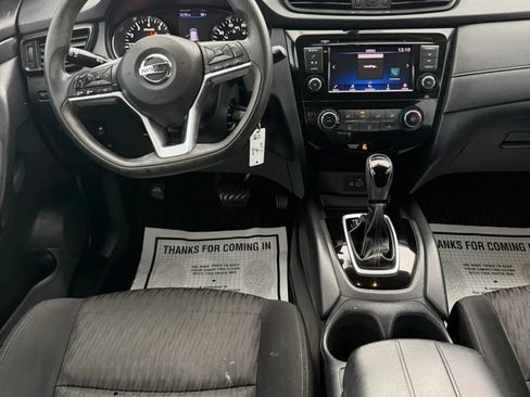 Used 2018 Nissan Rogue S FWD image 16
