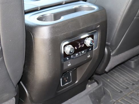 Used 2023 GMC Yukon Denali RWD image 21