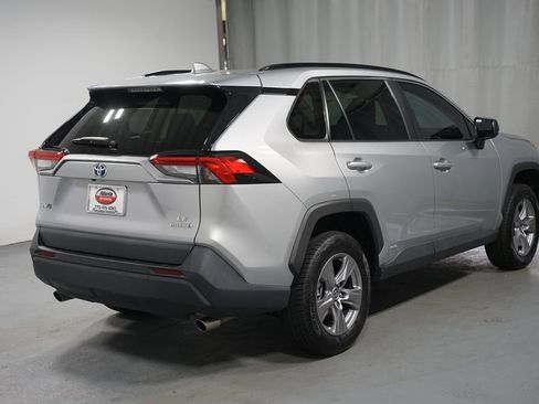Certified 2022 Toyota RAV4 LE image 8