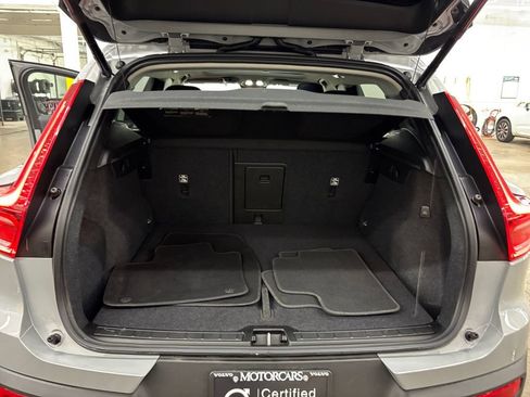Certified 2024 Volvo XC40 B5 Plus w/ Climate Package AWD/4WD image 15
