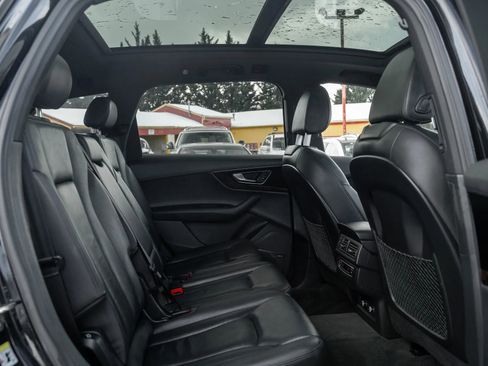 Used 2018 Audi Q7 3.0T Premium Plus w/ Premium Plus Package image 14