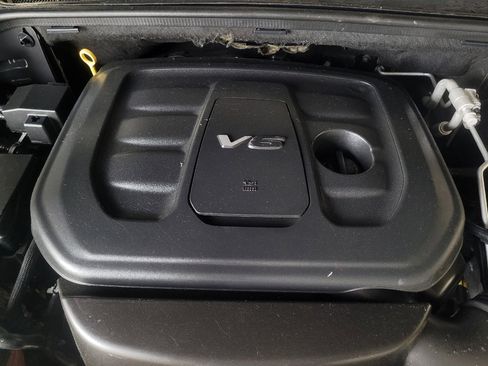 Used 2018 Jeep Grand Cherokee Limited image 30