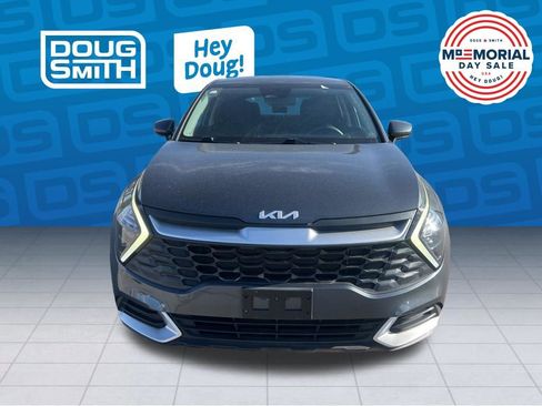 Used 2023 Kia Sportage LX AWD/4WD image 8