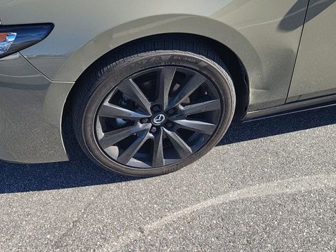 Used 2024 MAZDA MAZDA3 s image 12