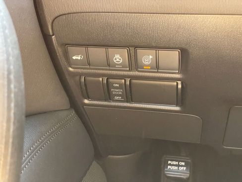 Used 2023 Nissan Armada SL image 18