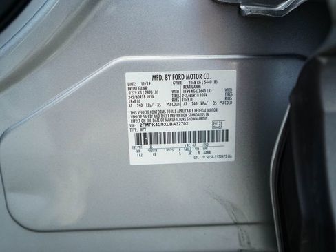 Used 2020 Ford Edge SE image 40