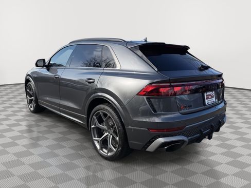 New 2026 Audi RS Q8 performance image 4