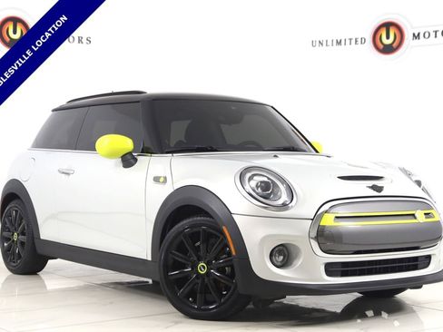 Used 2021 MINI Cooper SE w/ 6.5" Touchscreen Package FWD image 1