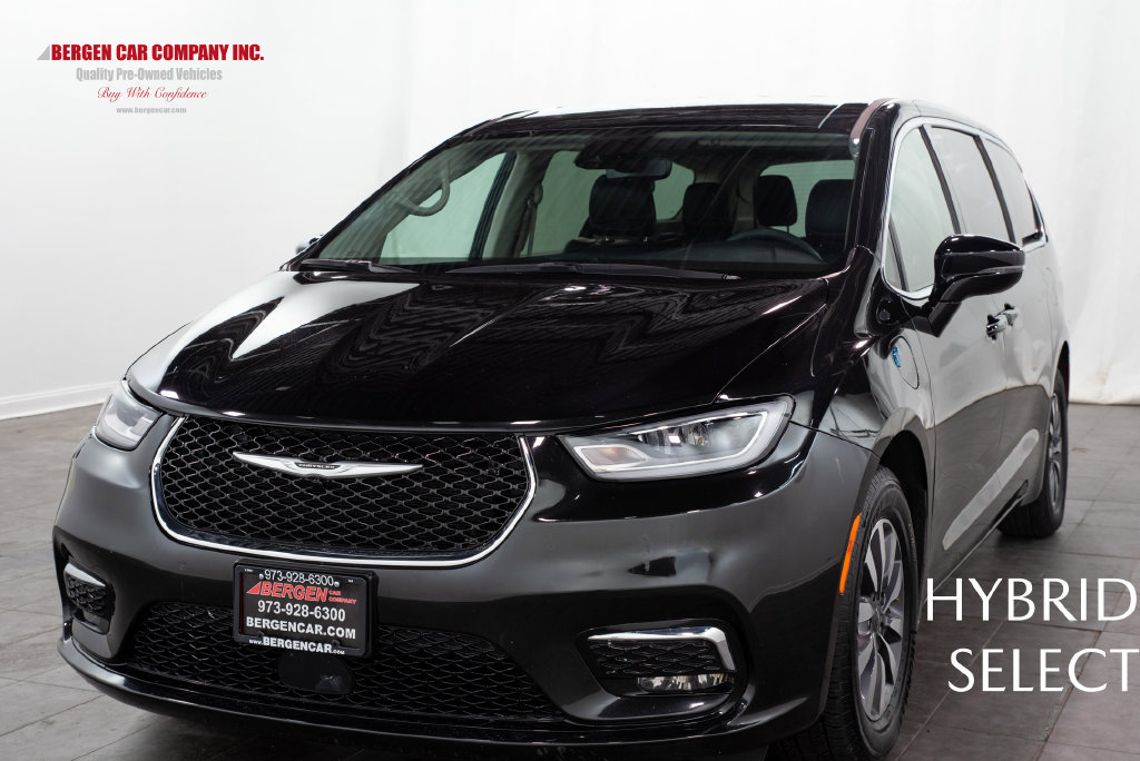 Used 2024 Chrysler Pacifica Limited FWD image 4