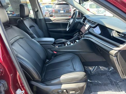 Used 2022 Jeep Grand Cherokee Limited 4xe w/ Luxury Tech Group II AWD/4WD image 37