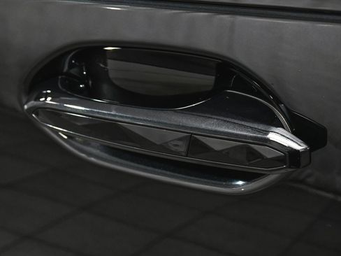 Used 2025 BMW XM image 12